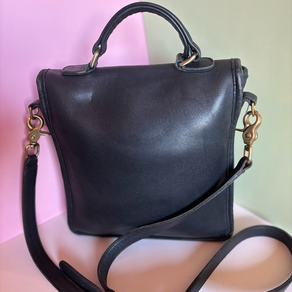 COACH Vintage 5130 Station Elegant Black Leather Shoulder Bag - Picture 2 of 11